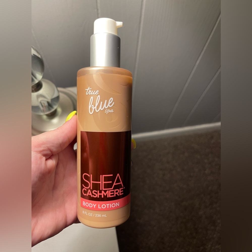 True Blue Spa Shea Cashmere
